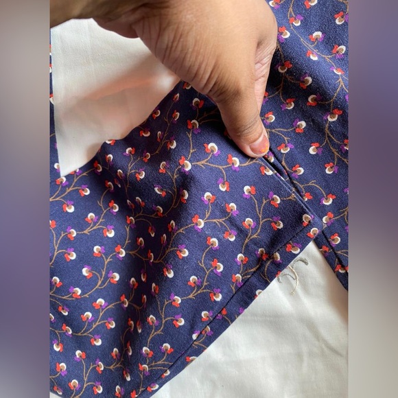 💐Old Navy Floral trousers💐 - Picture 3 of 6